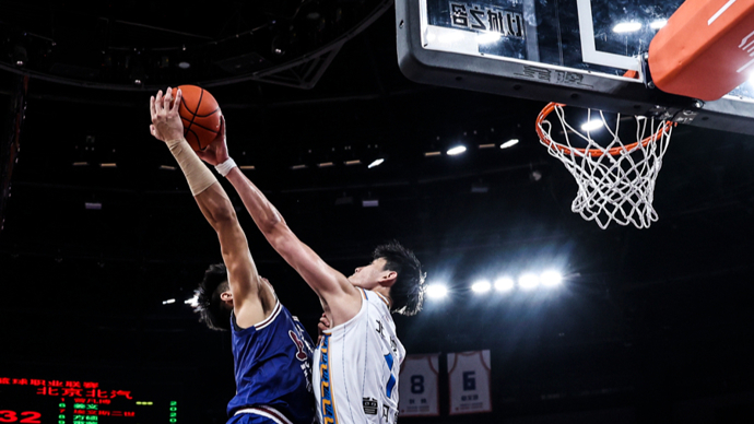 广东球迷呼声震耳欲聋（广东球迷呐喊震天动地）