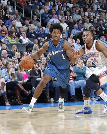 张伯霖谈摇篮舞庆祝：是庆祝我家两只小狗出生（张伯霖回应摇篮舞：为庆祝家中两只小狗诞生）