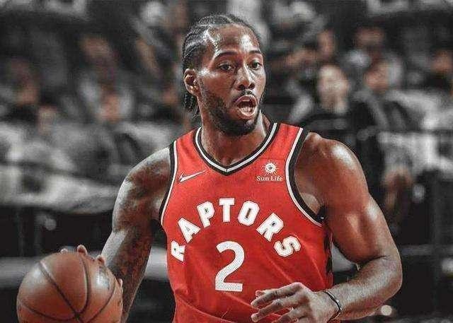 这啥情况？阿隆索赛后和瓜帅握手致意后就直接回更衣室了（怎么回事？阿隆索赛后与瓜帅致意后径直返回更衣室）