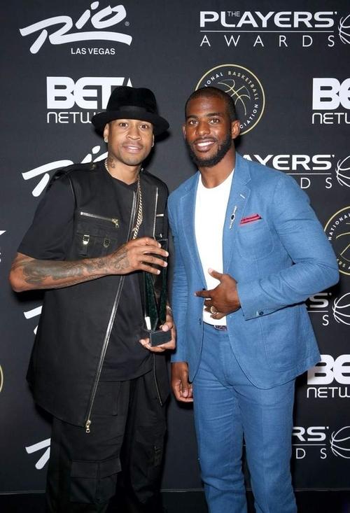 英超半场：达姆斯高、弗莱明造险，布伦特福德0-0伯恩利（英超半场战报：布伦特福德0-0伯恩利，达姆斯高与弗莱明相继制造险情）