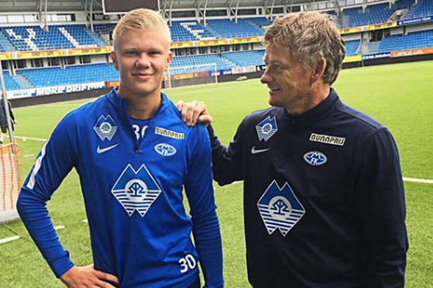 西甲官方：海港代表团访问总部，交流内容包括球员赴西培训（西甲官宣：海港代表团到访总部，议题涵盖球员赴西班牙培训）